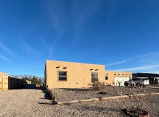 1512 32nd Cir SE, Rio Rancho, NM 87124
