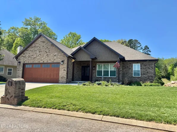 212 Waters Edge Way, Lenoir City, TN 37771