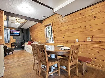 Tamarack Cres, Soda Springs — Photo 4