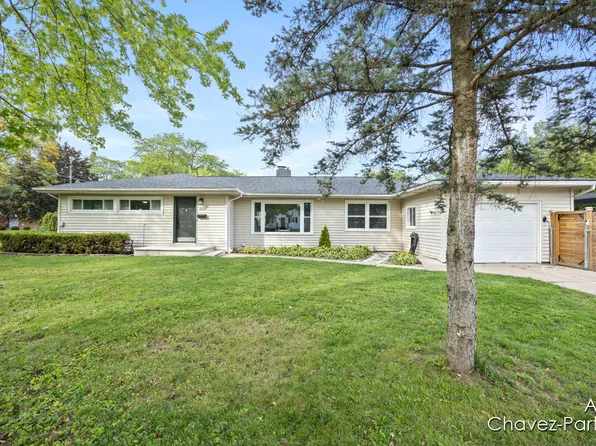 1119 Spencer St NE, Grand Rapids, MI 49505
