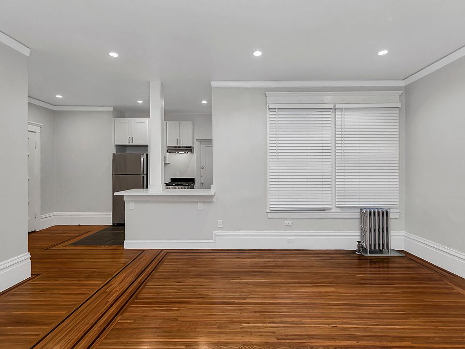 1st image of 2730 Sacramento St #11