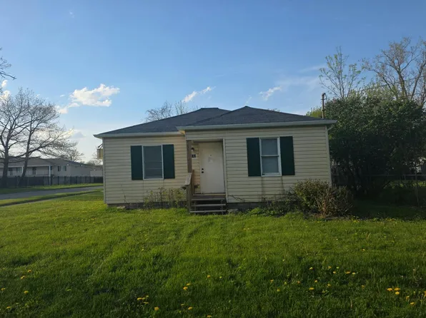 1147 Norton St, Burton, MI 48529