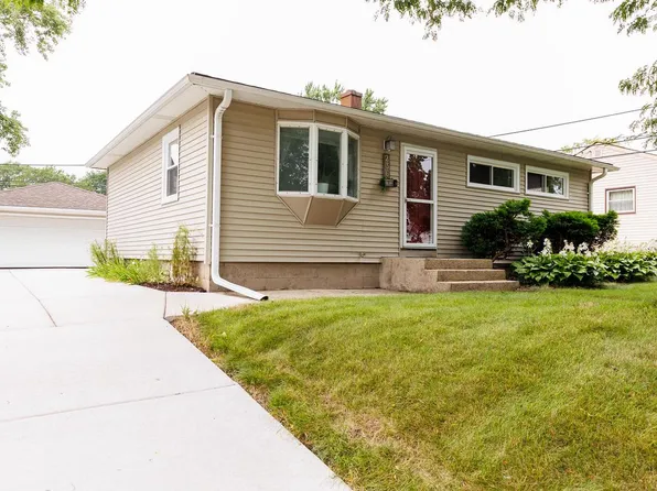 236 14th AVENUE, South Milwaukee, WI 53172