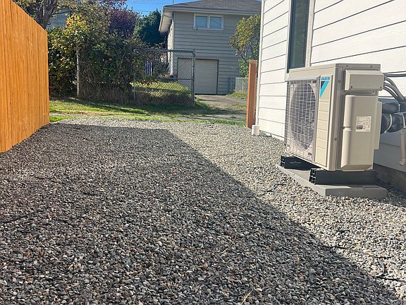 5th image of 5503 35th Ave S