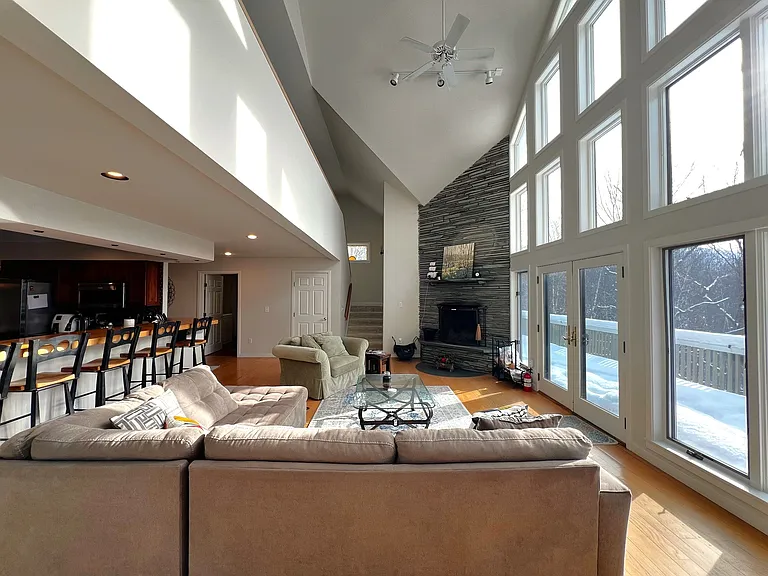 363 Gilcrist Rd — Photo 26