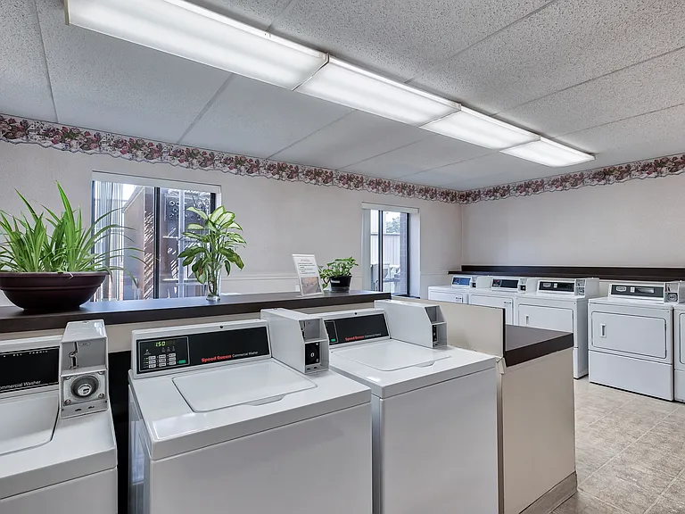 Freedom Place Apartments — Photo 16