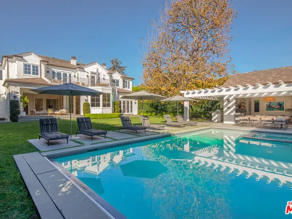 1580 Sorrento Dr, Pacific Palisades, CA 90272