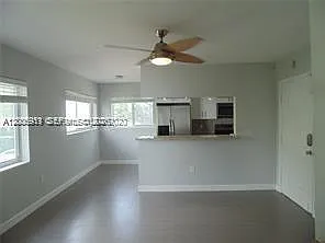 820 3rd St #14 — Photo 15