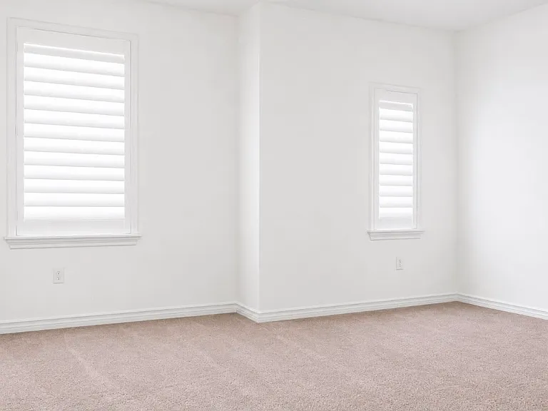 3730 Malibu Dr — Photo 11