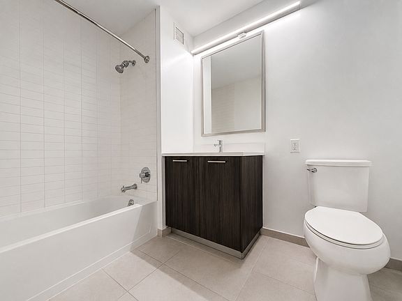 2nd image of 1524 Sheepshead Bay Rd APT 17B