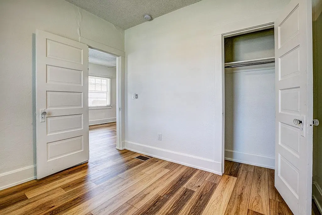 2 bed, 700 sqft, $1,595 — Photo 4