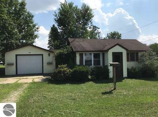 172 E Prosper Rd, Falmouth, MI 49632