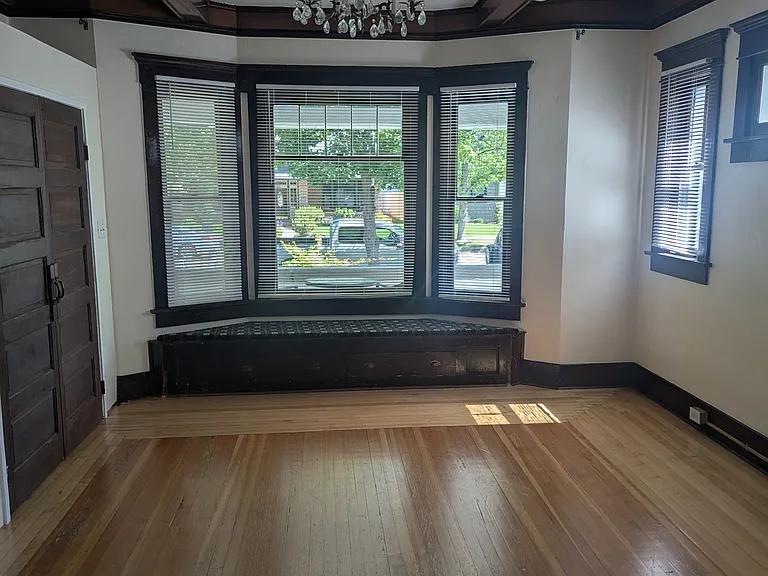1415 W Franklin St #1 — Photo 2
