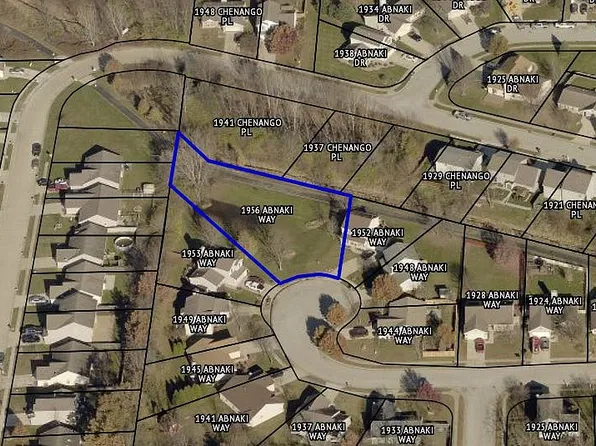 1956 Abnaki Way, West Lafayette, IN 47906