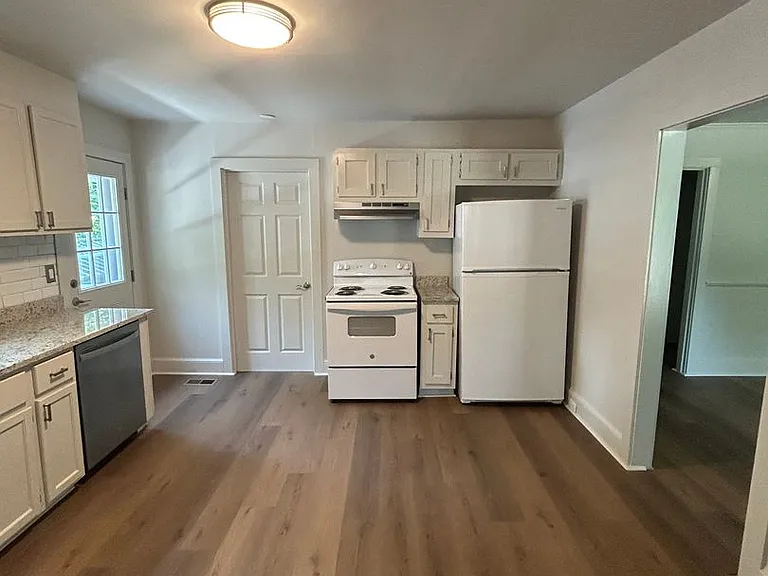 314 Creps St — Photo 4