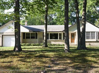 535 Ridgewood Dr, Northfield, NJ 08225