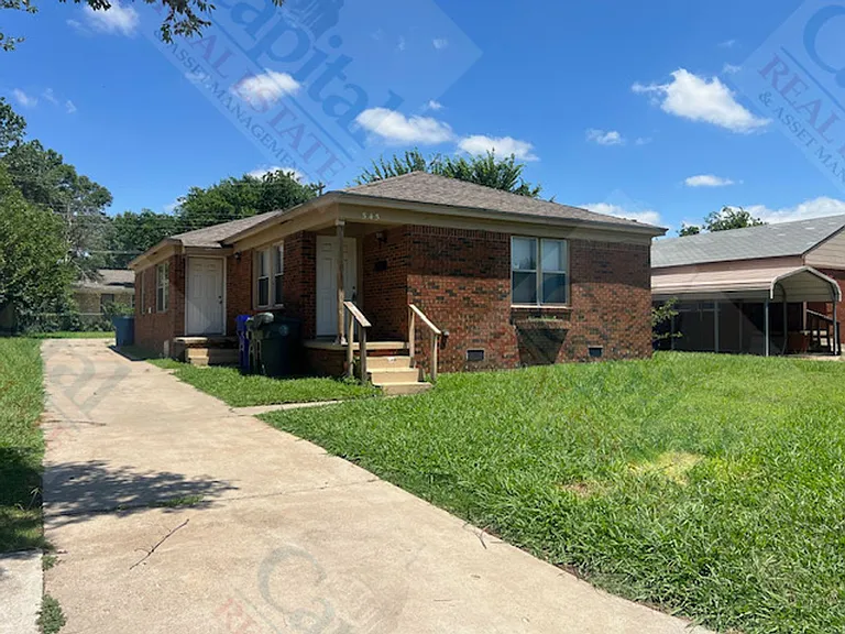 545 Babb Dr — Photo 2