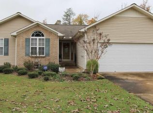 101 Hickory Ln, Oxford, AL 36203