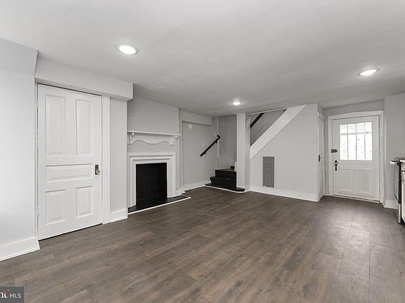 4th image of 7701 Ridge Ave