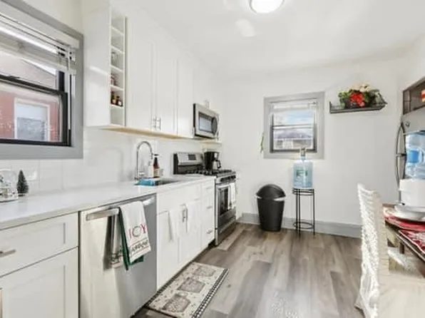 7 Laird Place image 35 of 48