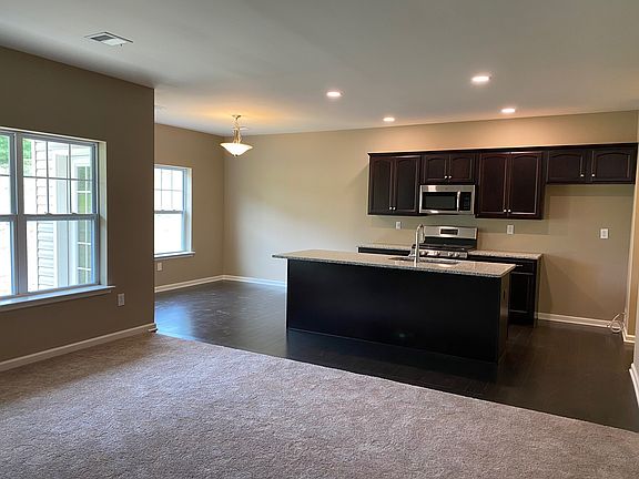 RS-19 Cypress Kitchen-Great Room
