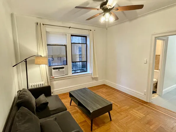 179 Manhattan Ave, Jersey City, NJ