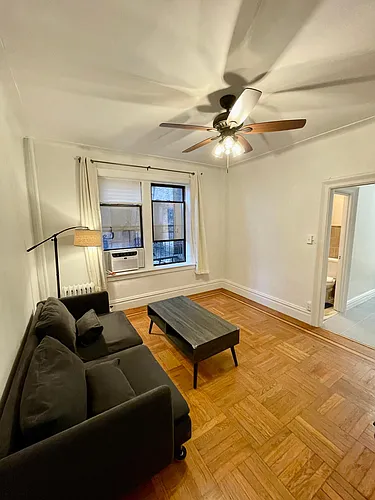179 Manhattan Ave #4B Photo 1