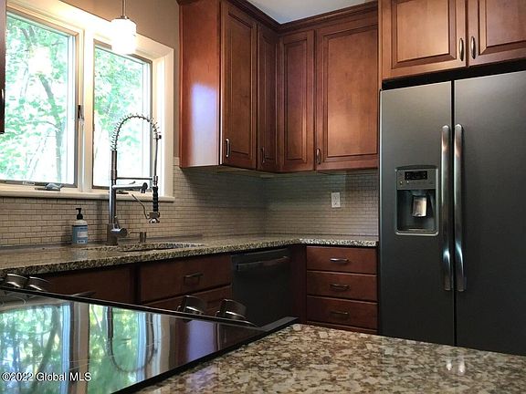 2nd image of 1517 Grenoside Ave