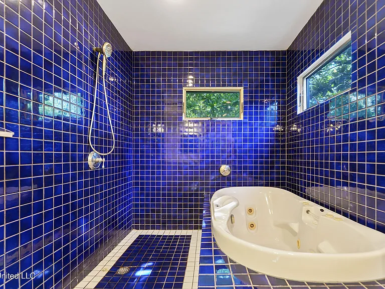 1220 Sunset Ave — Photo 32