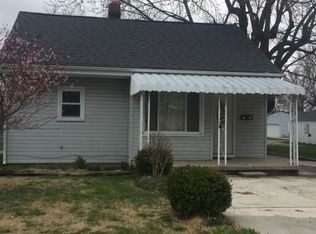 956 W McClurg St, Frankfort, IN 46041