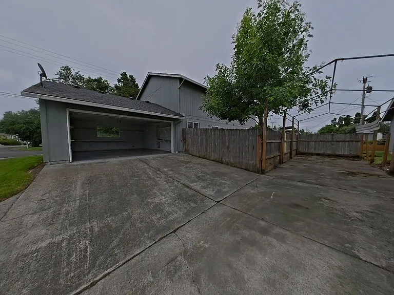 1990 10th Street 995 St S — Photo 15