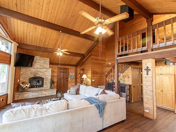 4th image of 3622 N Mistletoe Dr