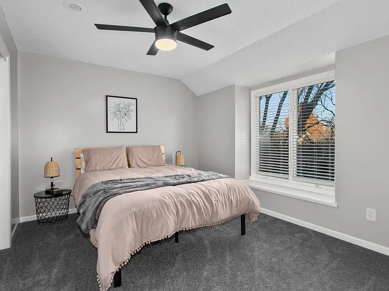 9406 Hall Dr — Photo 19