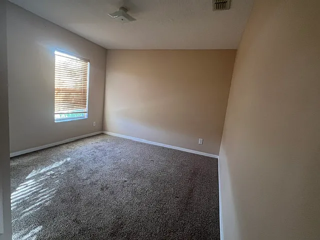 9785 Bennington Chase Dr — Photo 22