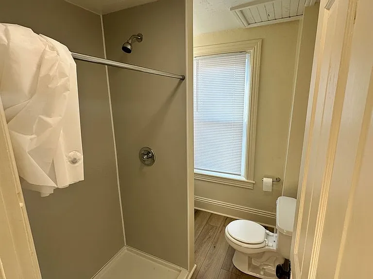 129 N Penn St #5 — Photo 12