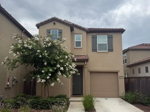9941 Del Surf Ln, Elk Grove, CA 95757