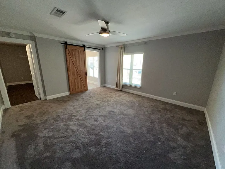 401 Walton St — Photo 18