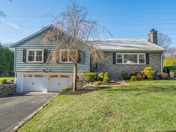 39 White Oak Dr, North Caldwell Boro, NJ 07006