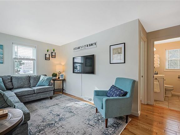 5th image of 4 Juniper Rd
