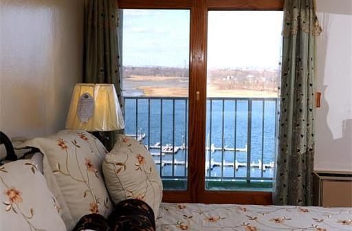 1st image of 200 Cove Way Unit 1003