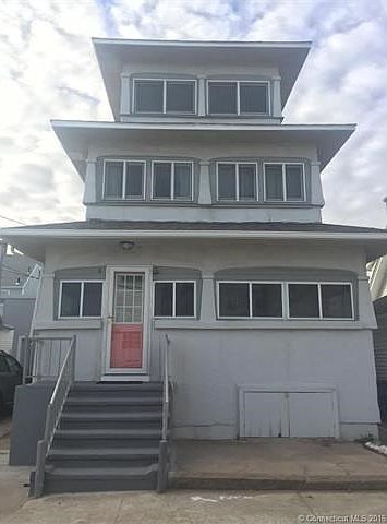 1st image of 8 Jamaica Ct