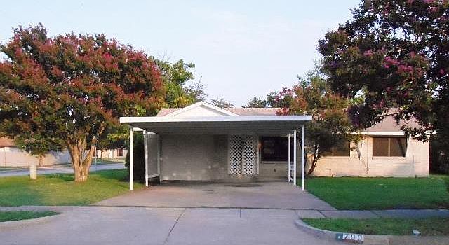1st image of 700 Willowbrook Dr