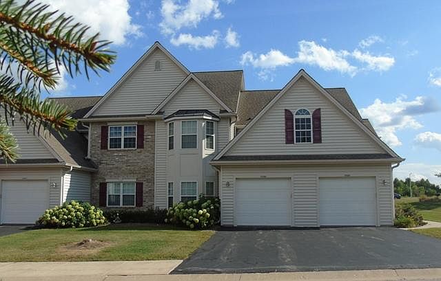 1st image of 1705 Woodland Way #403-2