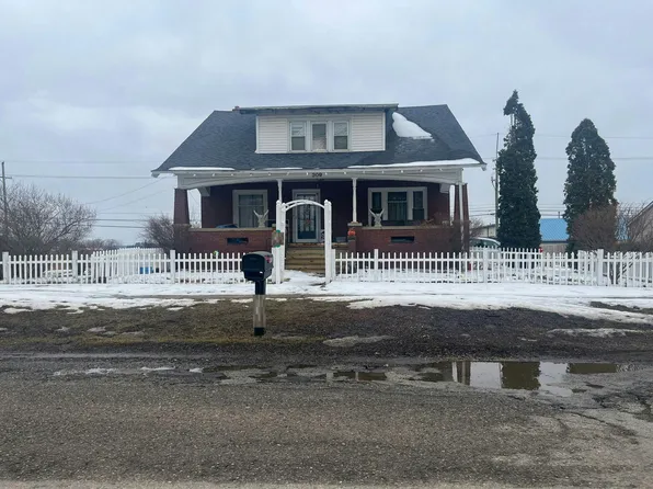 309 N Glassford St, Capac, MI 48014