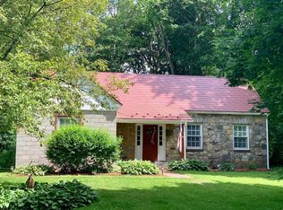 673 Vassar Rd, Poughkeepsie, NY 12603