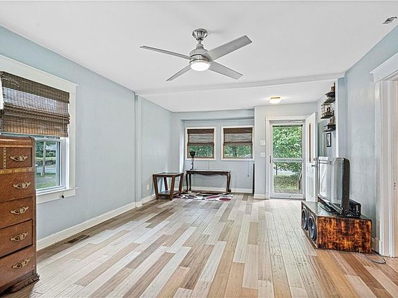3rd image of 2413 N River Blvd