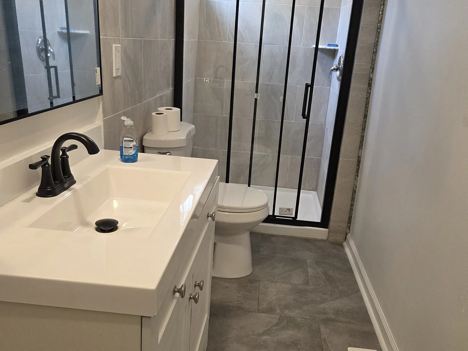 3 bed, 1250 sqft, $1,900 — Photo 4