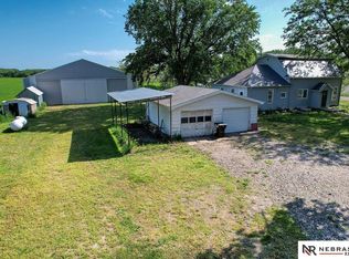 292 S 96th Rd, Firth, NE 68358