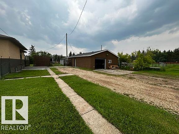 2nd image of 5004 52nd Ave