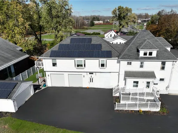 337 N Peterboro St, Canastota, NY 13032